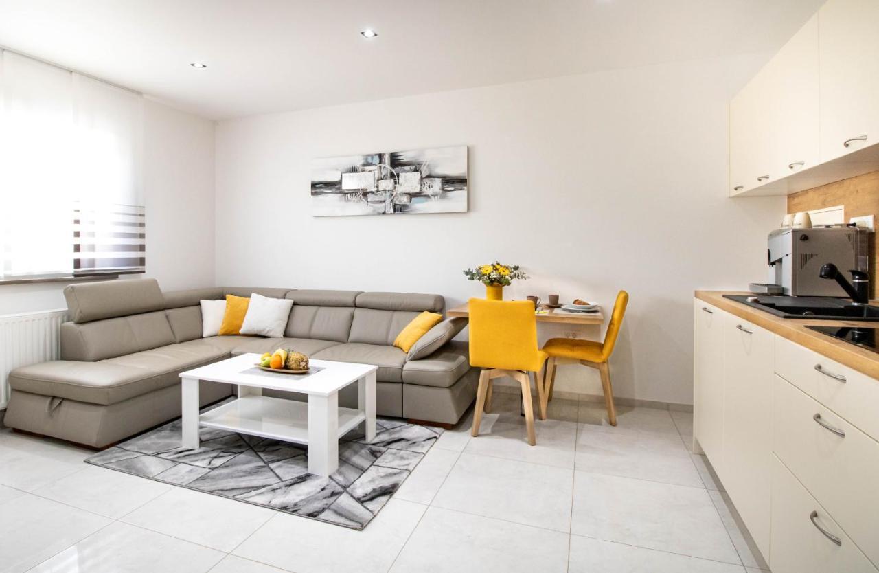 Apartment Juric Пула Екстериор снимка